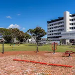 Burmeister403 - Modern 1 Bedroom Apartment Across From Ocean