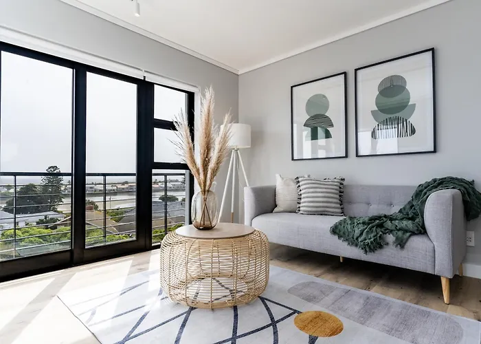 Burmeister403 - Modern 1 Bedroom Apartment Across From Ocean